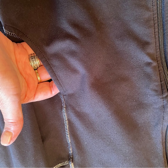 Champion Sports Running Workout Jacket- Lightweight Size Large - Black - Picture 5 of 7